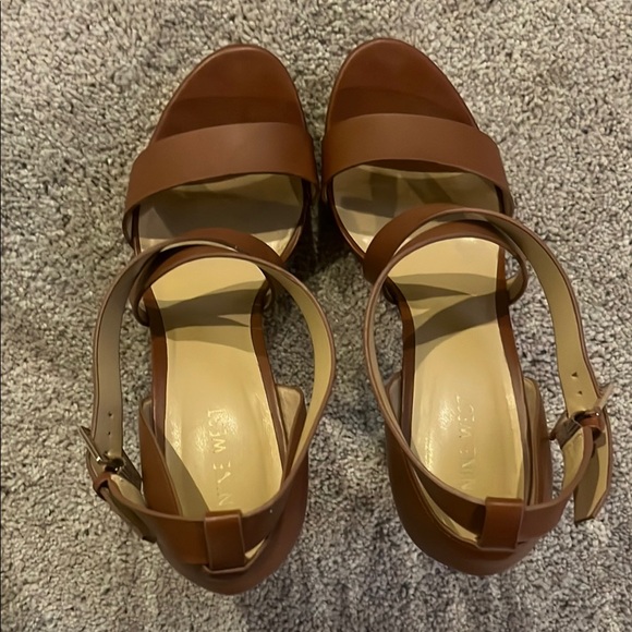 Elegant Brown Strappy Heels - Picture 2 of 4